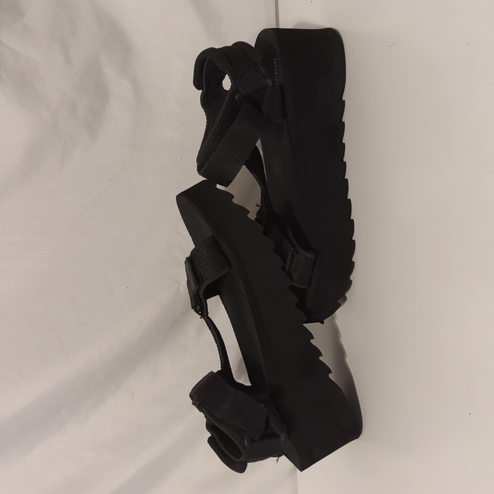 Platform Sandals - Picture 3 of 12